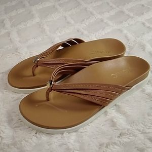 Vionic Catalina Sandals Size 5